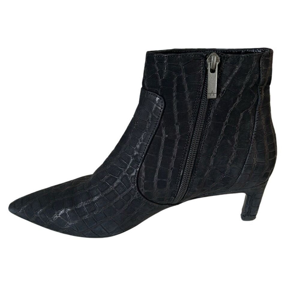 Aquatalia Mila Black Suede Kitten Heel 8 Ankle Boots whinsigoth fairy animal
